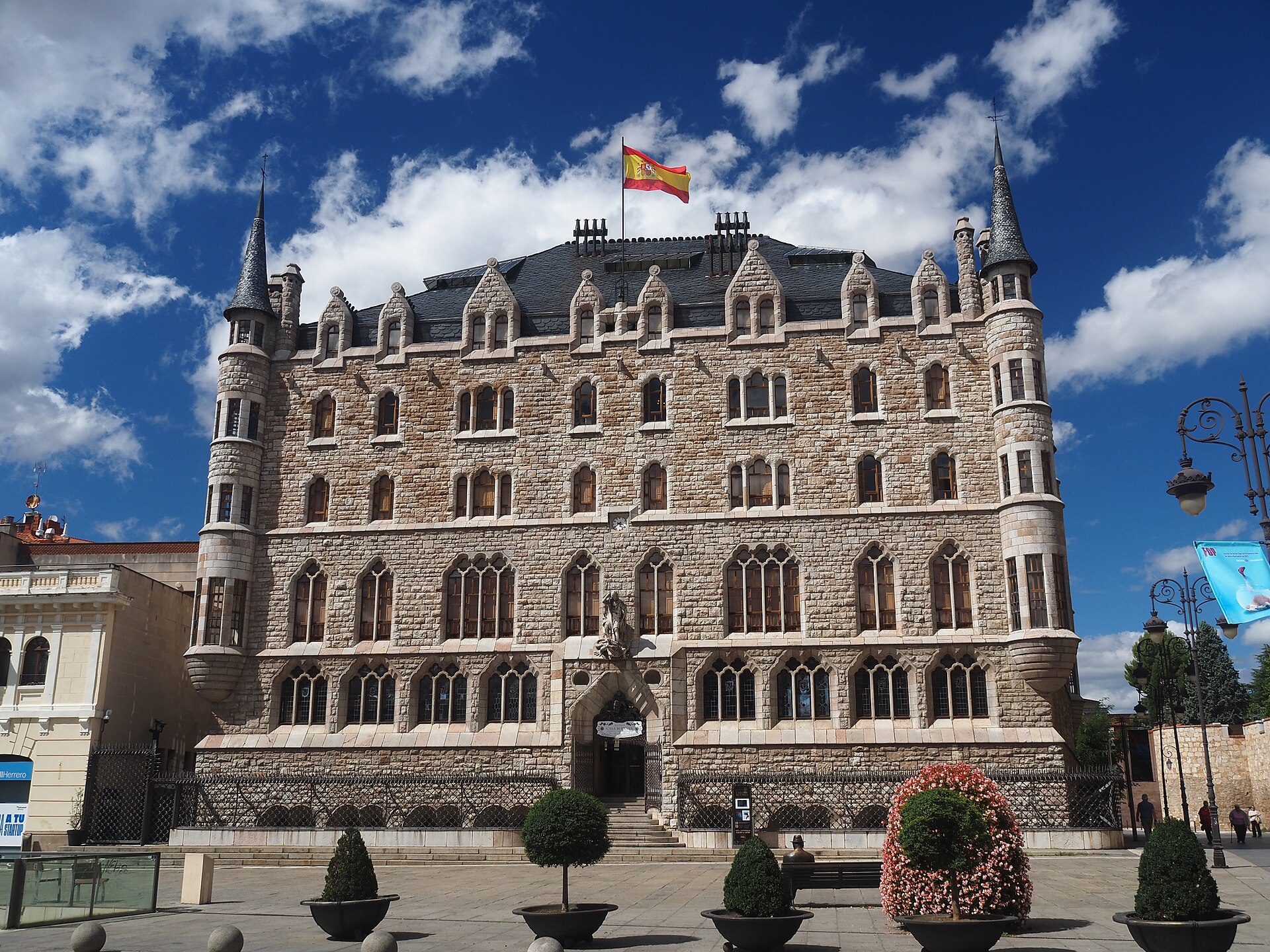 Casa Botines, obra de Gaudí en León